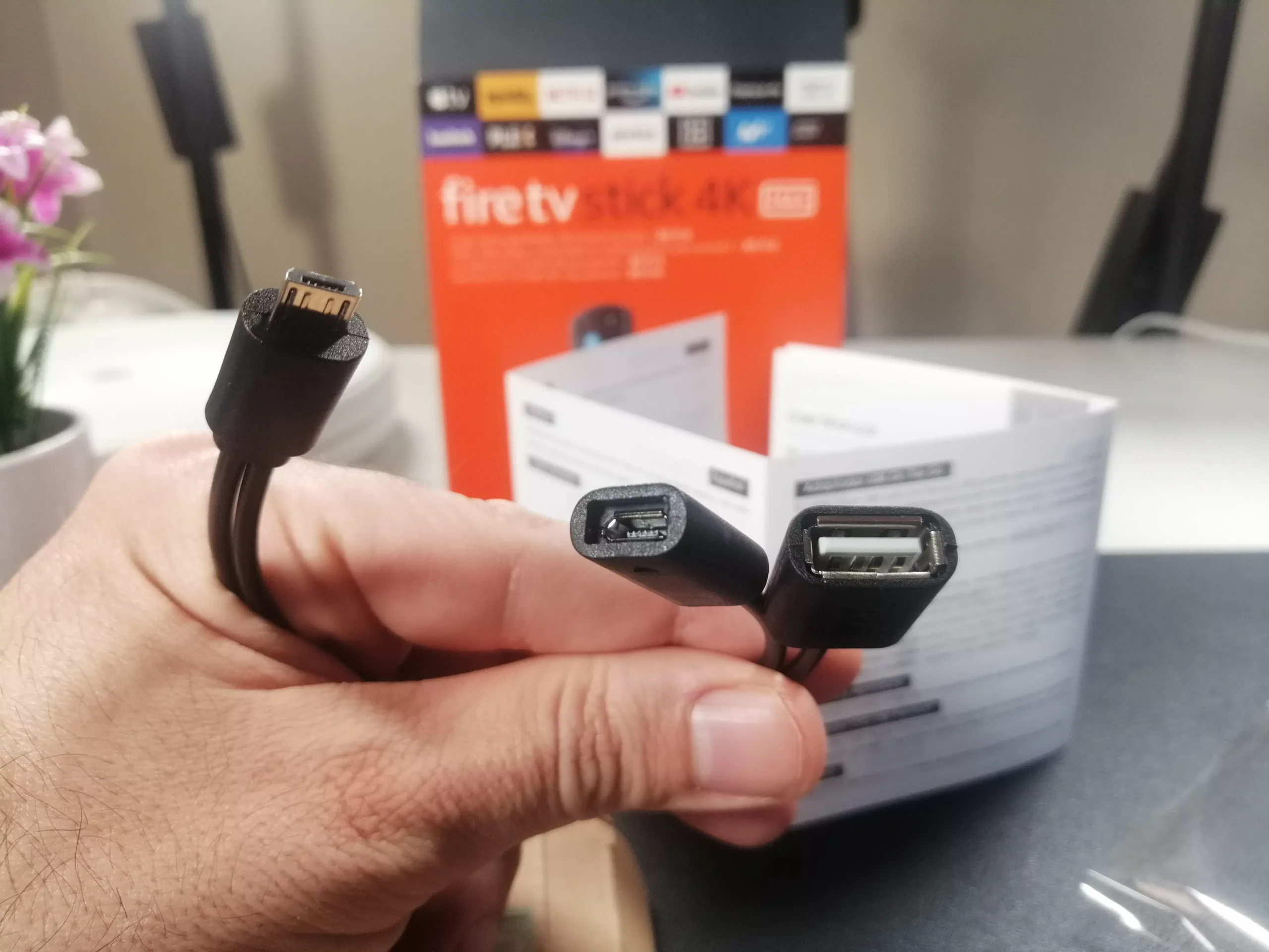 Cable OTG para conectar una memoria USB al Fire TV Stick