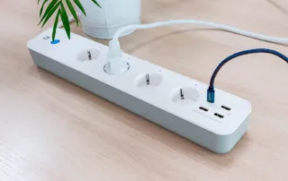 Regleta inteligente Alexa Wifi Garza Smart de 4 tomas y 4 USB